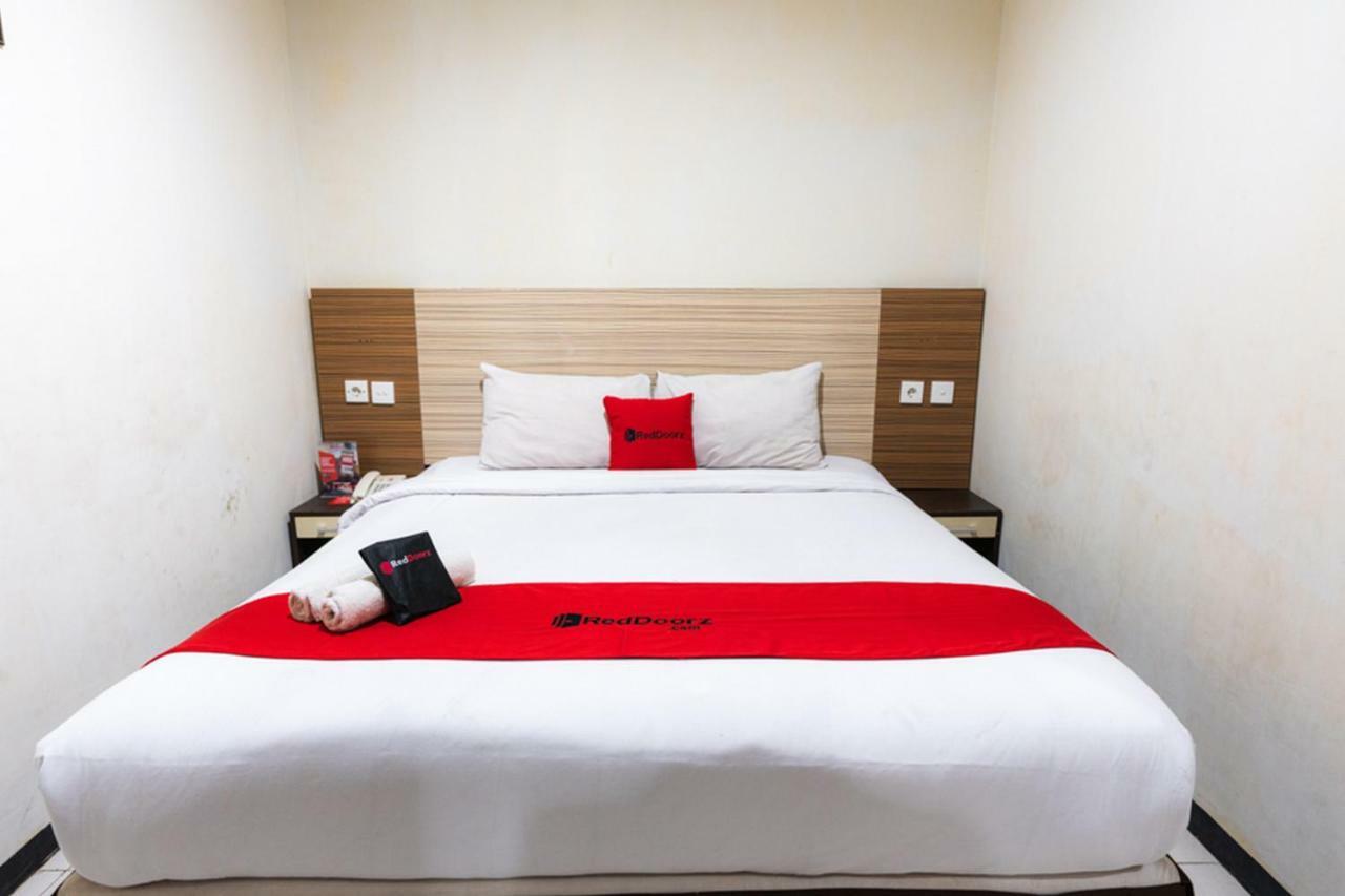 Agraha Andalas Hotel Макасар Экстерьер фото