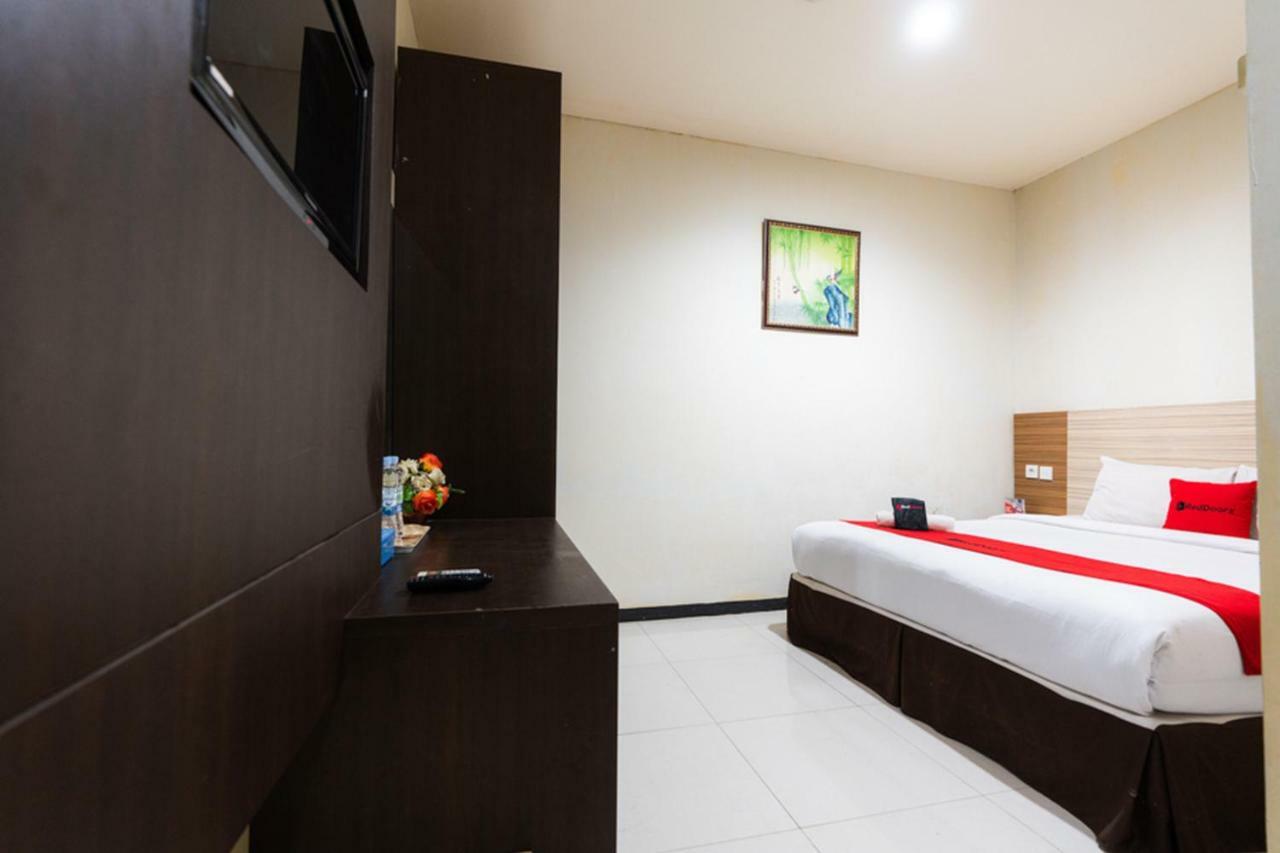 Agraha Andalas Hotel Макасар Экстерьер фото