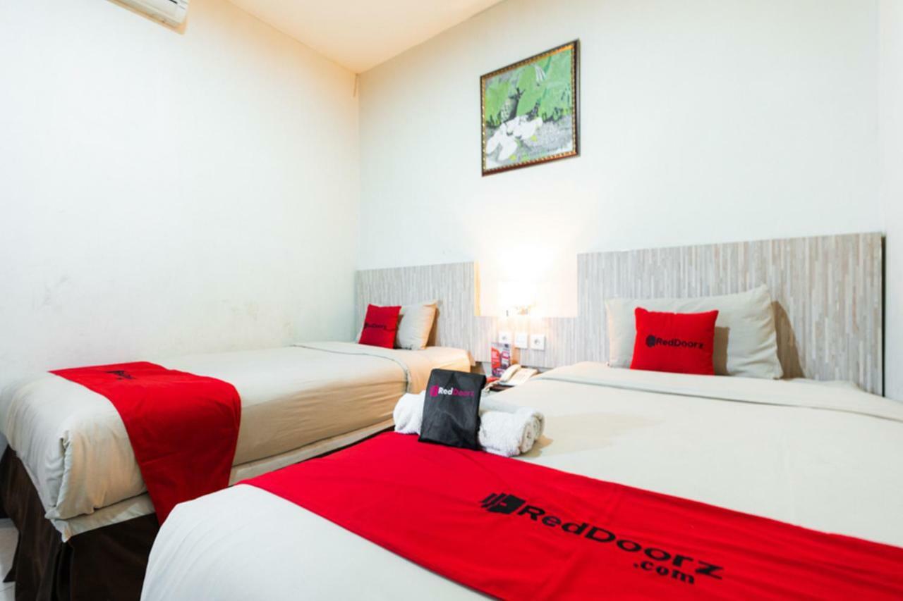 Agraha Andalas Hotel Макасар Экстерьер фото