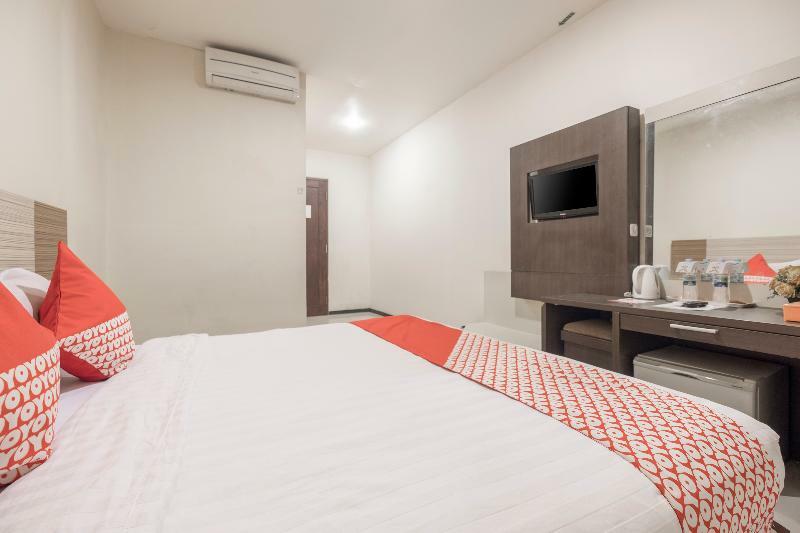 Agraha Andalas Hotel Макасар Экстерьер фото
