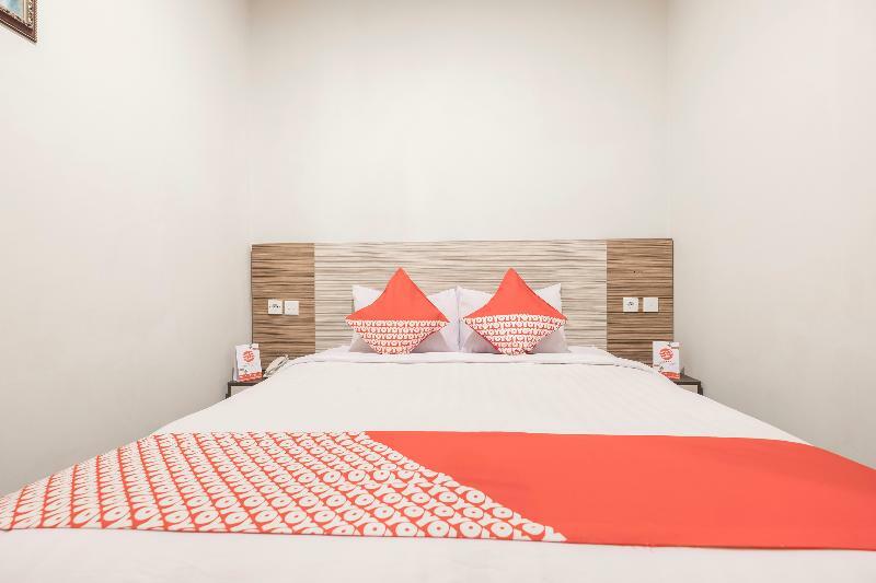 Agraha Andalas Hotel Макасар Экстерьер фото