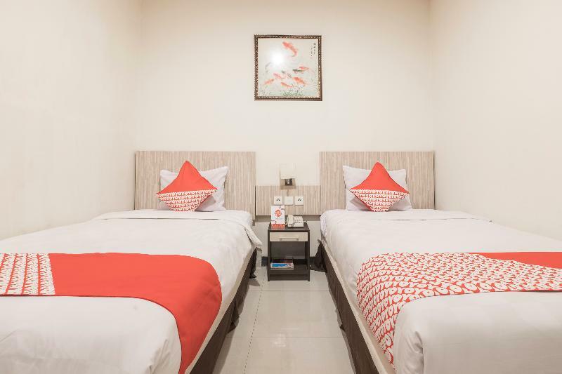 Agraha Andalas Hotel Макасар Экстерьер фото