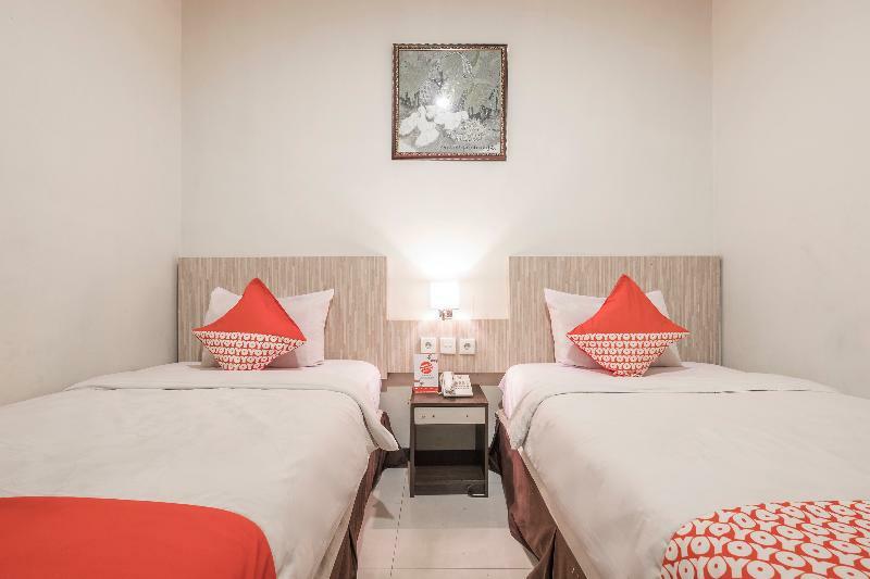 Agraha Andalas Hotel Макасар Экстерьер фото